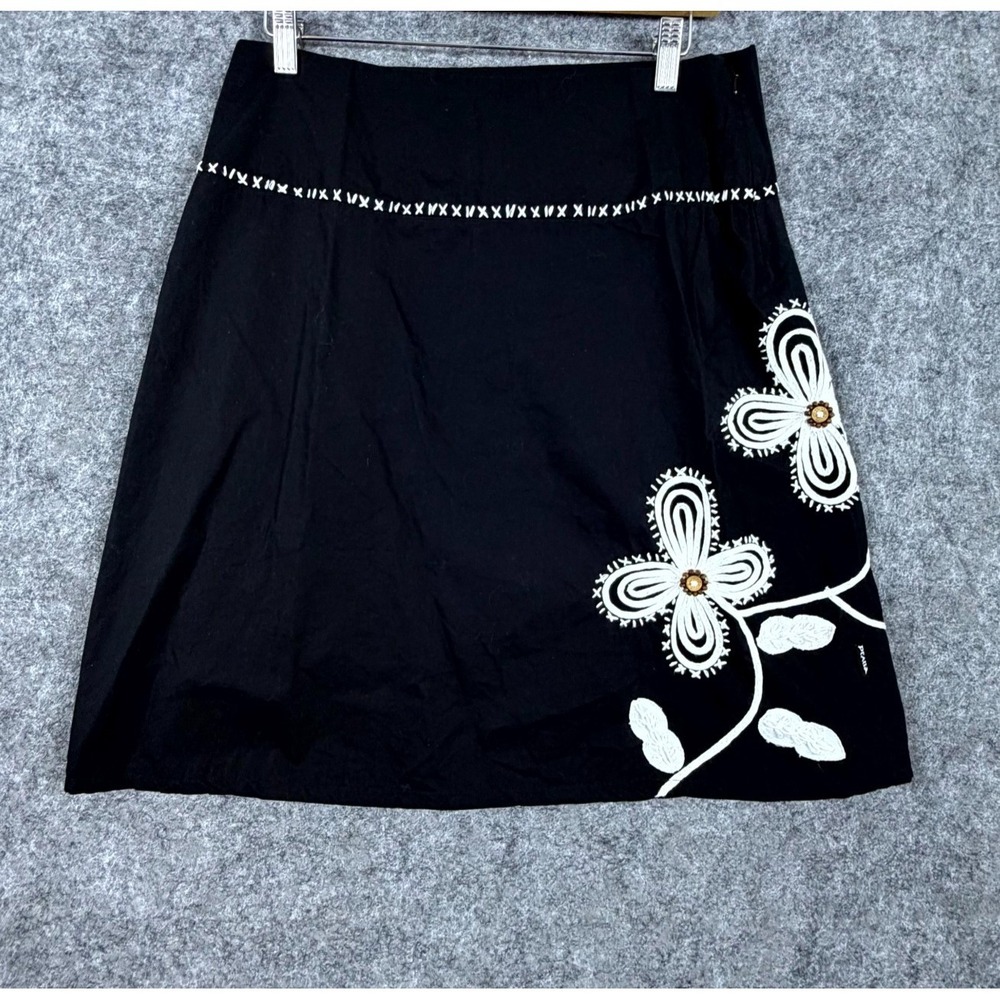 prAna A-Line Skirt Womens 4 Black White Embroidered Y2K Floral Office Cute Chic